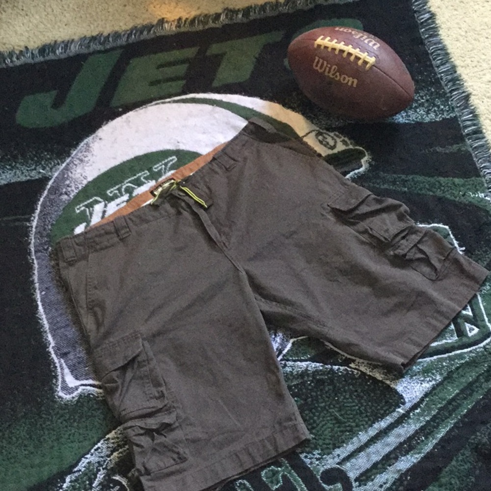 Gray Earth Brown Cargo Shorts 38